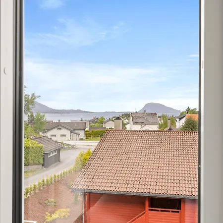 Kinn Hotell Floro Exterior photo
