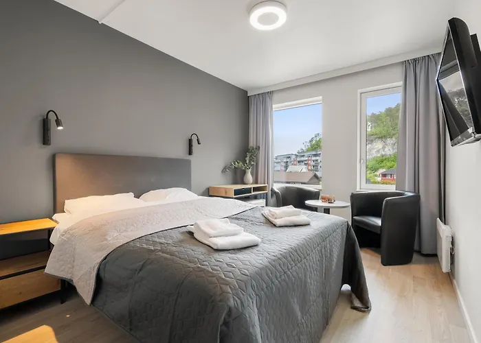 Kinn Hotell Floro