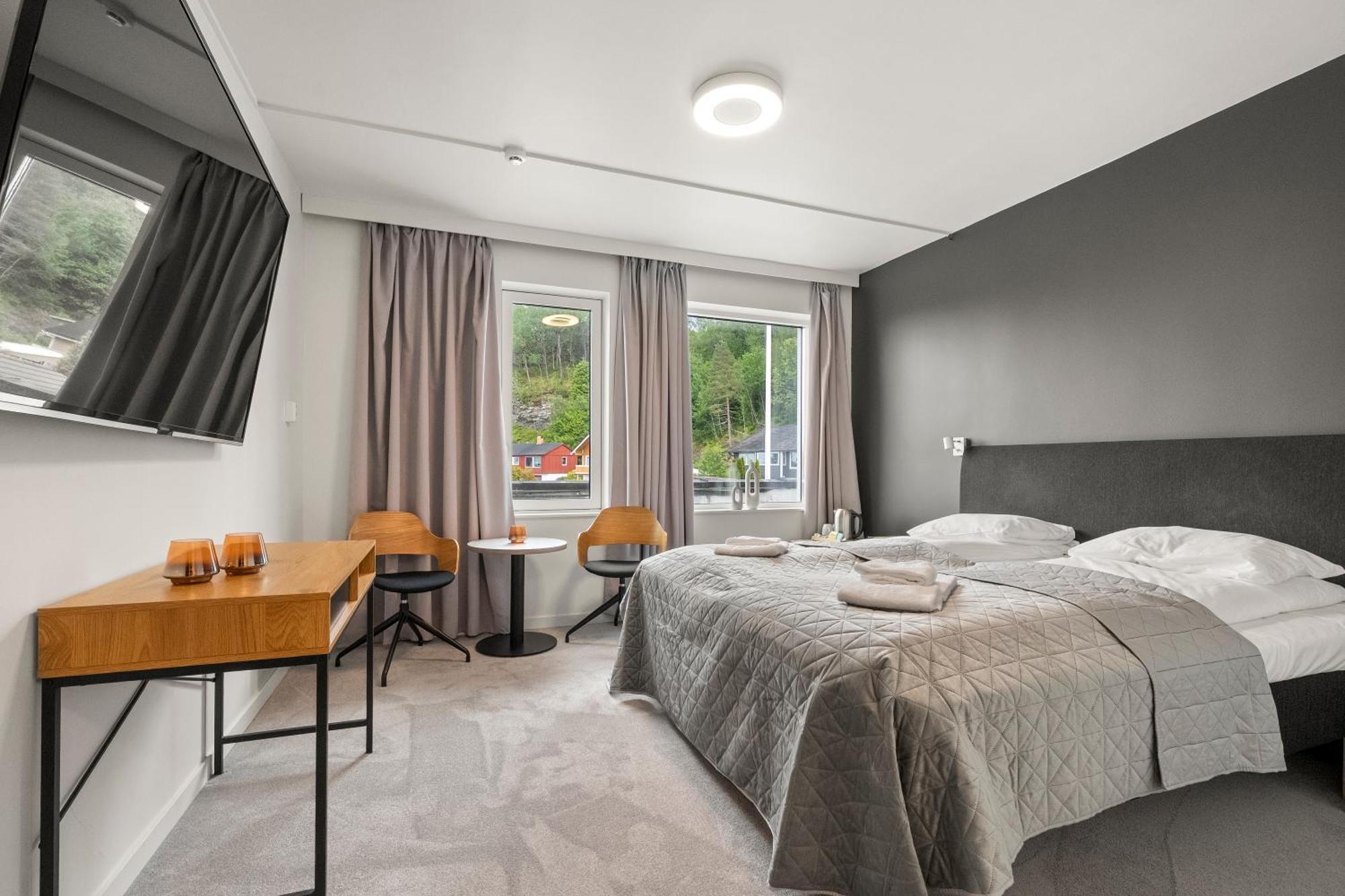 Kinn Hotel 3*
