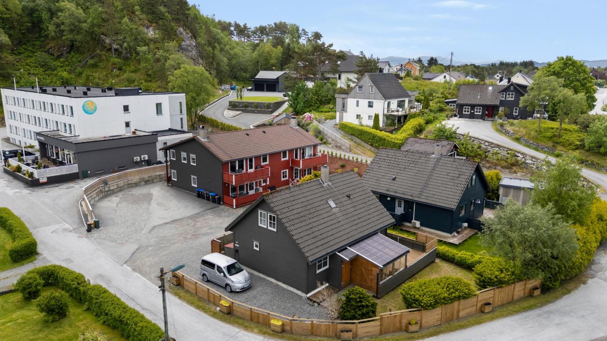 Kinn Hotel
