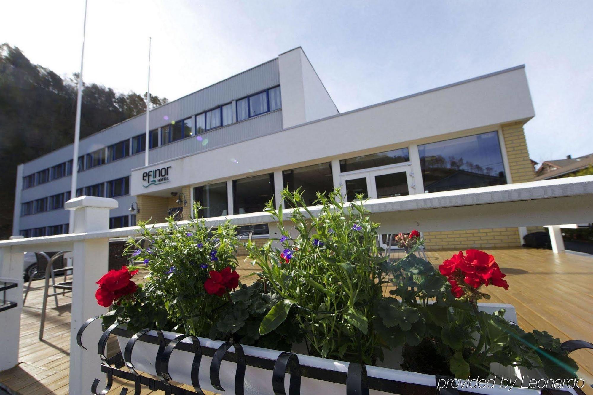 Kinn Hotel