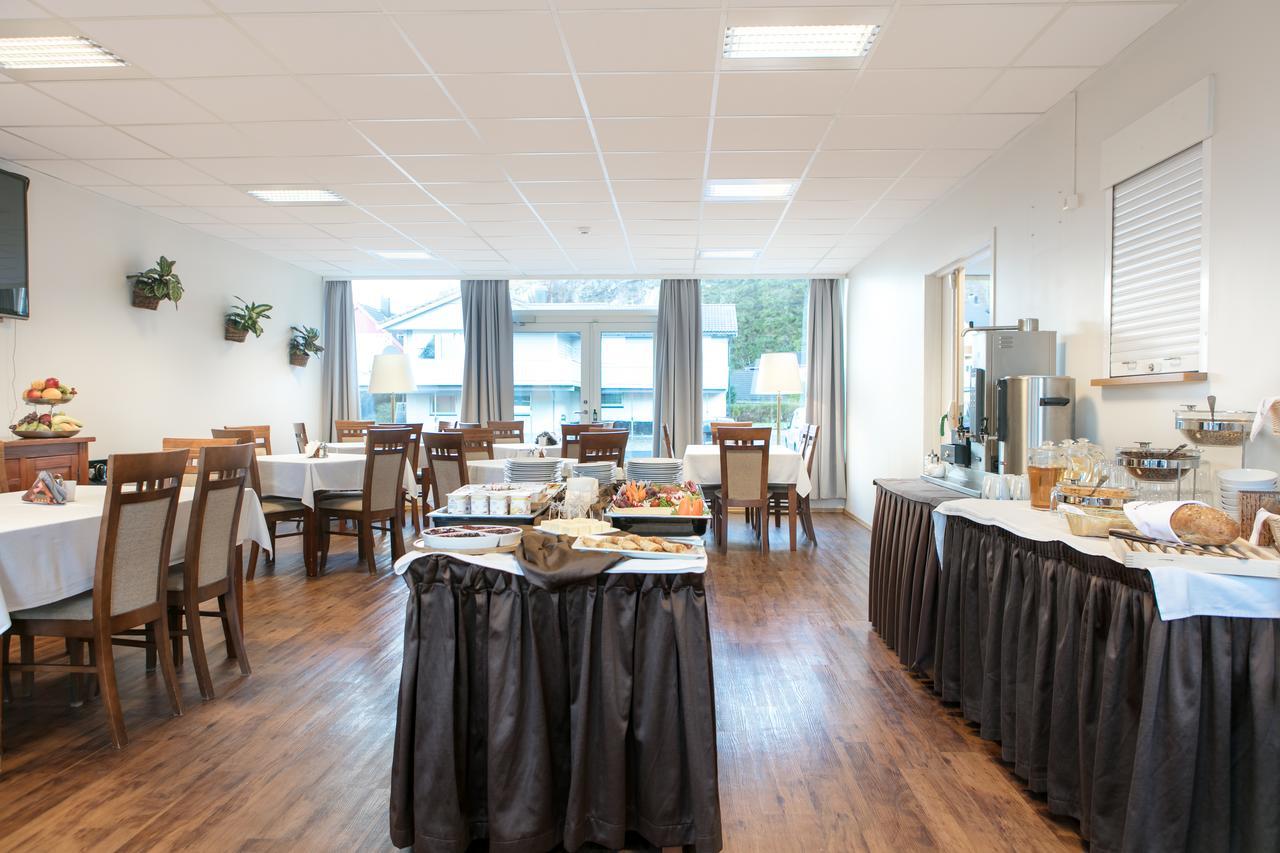 Kinn Hotel